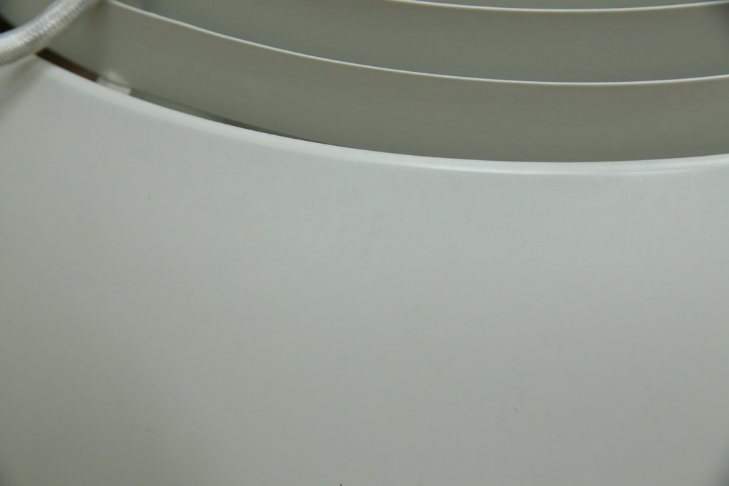 中古　デンマーク　Louis Poulsen(ルイスポールセン)　Arne Jacobsen(アルネ・ヤコブセン)デザイン　AJ Royal　モダンデザインの段状ルーバーが美しいペンダントライト　(R-084736)