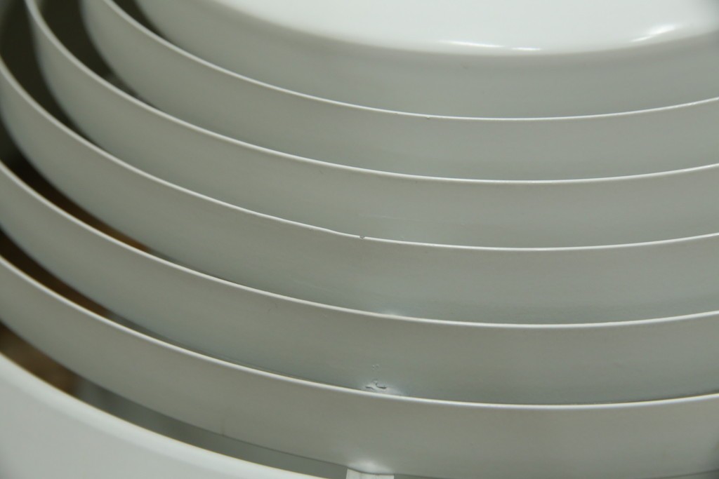 中古　デンマーク　Louis Poulsen(ルイスポールセン)　Arne Jacobsen(アルネ・ヤコブセン)デザイン　AJ Royal　モダンデザインの段状ルーバーが美しいペンダントライト　(R-084736)