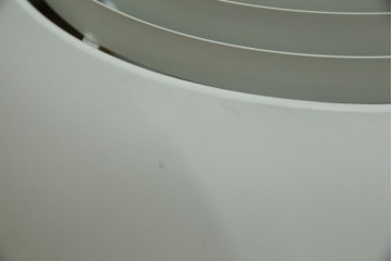 中古　デンマーク　Louis Poulsen(ルイスポールセン)　Arne Jacobsen(アルネ・ヤコブセン)デザイン　AJ Royal　モダンデザインの段状ルーバーが美しいペンダントライト　(R-084736)