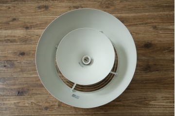 中古　デンマーク　Louis Poulsen(ルイスポールセン)　Arne Jacobsen(アルネ・ヤコブセン)デザイン　AJ Royal　モダンデザインの段状ルーバーが美しいペンダントライト　(R-084736)