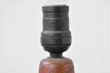 和製ヴィンテージ　欅(ケヤキ)材の美しい木目が目を引くテーブルスタンド　(R-084738)