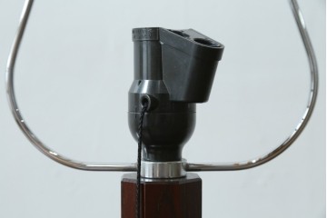 和製ヴィンテージ　民芸家具　和モダンな雰囲気あふれる木製のテーブルライト　(R-084739)