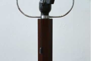 和製ヴィンテージ　民芸家具　和モダンな雰囲気あふれる木製のテーブルライト　(R-084739)