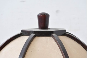 和製ヴィンテージ　民芸家具　和モダンな雰囲気あふれる木製のテーブルスタンド　(R-084739)