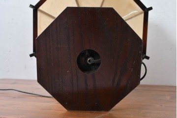 和製ヴィンテージ　民芸家具　和モダンな雰囲気あふれる木製のテーブルスタンド　(R-084739)