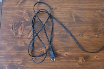 和製ヴィンテージ　民芸家具　和モダンな雰囲気あふれる木製のテーブルスタンド　(R-084739)