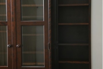 和製ヴィンテージ　北海道民芸家具　希少な絶版モデル　#121　収納力抜群!!お気に入りの本や雑貨のディスプレイに活躍するスライド本箱　(R-084742)　