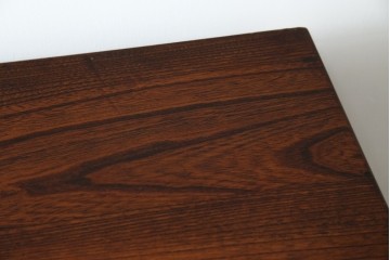 中古　超美品!!　高級品　国産職人手作り　工芸家具　総欅材　内部桐材　漆塗り　美しい杢目と牡丹をモチーフにした金具が魅力的な縦型6段整理箪笥　定価推定50万円以上　(R-084743)