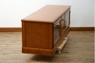 中古　美品　横浜クラシック家具　ダニエル(daniel)　優雅な佇まいのU-205 TVキャビネット　定価約54万5千円相当　(R-084744)