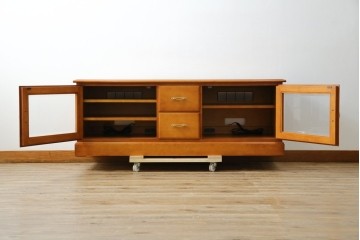 中古　美品　横浜クラシック家具　ダニエル(daniel)　優雅な佇まいのU-205 TVキャビネット　定価約54万5千円相当　(R-084744)