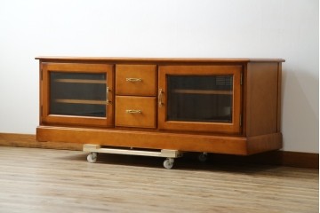 中古　美品　横浜クラシック家具　ダニエル(daniel)　優雅な佇まいのU-205 TVキャビネット　定価約54万5千円相当　(R-084744)