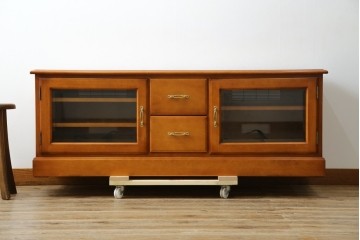 中古　美品　横浜クラシック家具　ダニエル(daniel)　優雅な佇まいのU-205 TVキャビネット　定価約54万5千円相当　(R-084744)