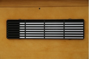 中古　美品　横浜クラシック家具　ダニエル(daniel)　優雅な佇まいのU-205 TVキャビネット　定価約54万5千円相当　(R-084744)