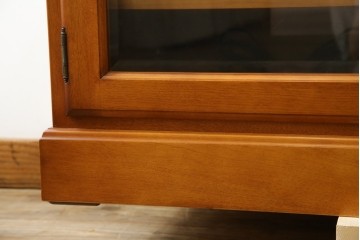 中古　美品　横浜クラシック家具　ダニエル(daniel)　優雅な佇まいのU-205 TVキャビネット　定価約54万5千円相当　(R-084744)