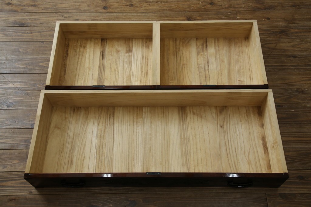 和製ヴィンテージ　美品　高級品!!　渡辺家具店　木地呂塗り　華やかな金具の仙台箪笥　定価約100万円　(R-084745)