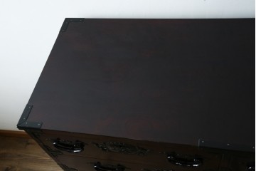 和製ヴィンテージ　美品　高級品!!　渡辺家具店　木地呂塗り　華やかな金具の仙台箪笥　定価約100万円　(R-084745)