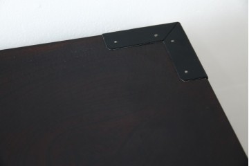 和製ヴィンテージ　美品　高級品!!　渡辺家具店　木地呂塗り　華やかな金具の仙台箪笥　定価約100万円　(R-084745)