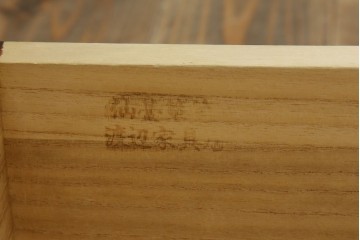 和製ヴィンテージ　美品　高級品!!　渡辺家具店　華やかな金具の仙台箪笥　定価約100万円相当　(R-084745)