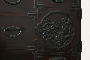 和製ヴィンテージ　美品　高級品!!　渡辺家具店　華やかな金具の仙台箪笥　定価約100万円相当　(R-084745)