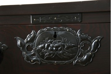 和製ヴィンテージ　美品　高級品!!　渡辺家具店　華やかな金具の仙台箪笥　定価約100万円相当　(R-084745)