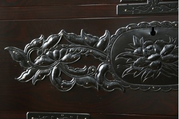 和製ヴィンテージ　美品　高級品!!　渡辺家具店　華やかな金具の仙台箪笥　定価約100万円相当　(R-084745)