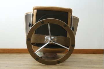 中古　美品　ノルウェー　EKORNES(エコーネス)　Stressless(ストレスレス)　View(ビュー) 　Mサイズ　シグニチャー 　至福の座り心地を実現する上質なリクライニングチェアとオットマンのセット　定価(セット合計)約51万4千円　(R-084746)