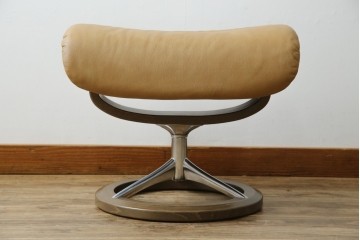 中古　美品　ノルウェー　EKORNES(エコーネス)　Stressless(ストレスレス)　View(ビュー) 　Mサイズ　シグニチャー 　至福の座り心地を実現する上質なリクライニングチェアとオットマン　セット定価約51万4千円相当　(R-084746)