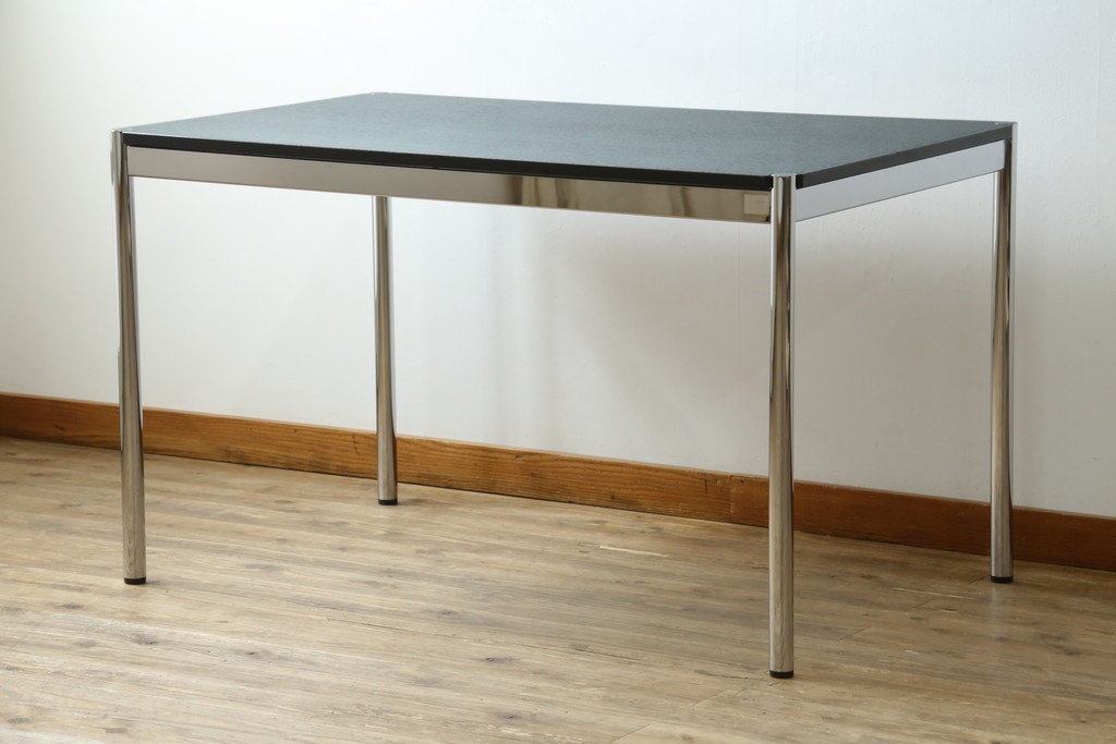 中古　美品　スイス　USMハラー(USM Haller)　幅1250㎜　テーブル　定価約16万円　(R-084747)