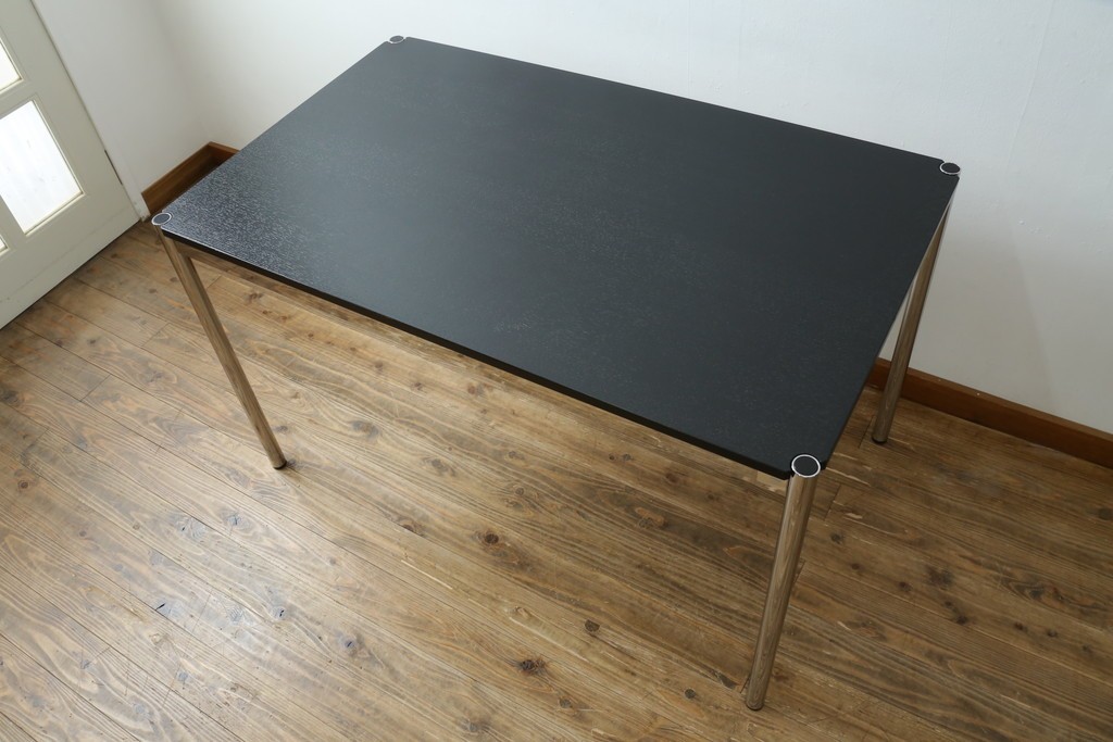 中古　美品　スイス　USMハラー(USM Haller)　幅1250㎜　テーブル　定価約16万円　(R-084747)