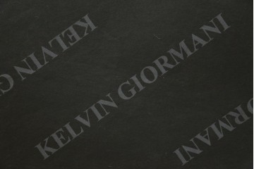 中古　美品　イタリア　ケルビン・ジョルマーニ(KELVIN GIORMANI)　本革　洗練されたデザインが格好良い2.5人掛けソファ　定価約45万円相当　(R-084748)