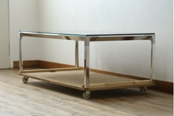 中古　Cassinaixc.(カッシーナイクスシー)　グラブ(GRAB)　透明感と輝きが際立つガラス天板付きのローテーブル　定価約38万円　(R-084749)