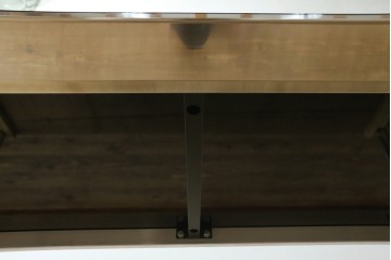 中古　Cassinaixc.(カッシーナイクスシー)　グラブ(GRAB)　透明感と輝きが際立つガラス天板付きのローテーブル　定価約38万円　(R-084749)