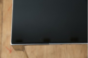 中古　Cassinaixc.(カッシーナイクスシー)　グラブ(GRAB)　透明感と輝きが際立つガラス天板付きのローテーブル　定価約38万円相当　(R-084749)　