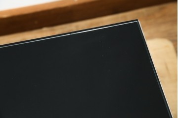 中古　Cassinaixc.(カッシーナイクスシー)　グラブ(GRAB)　透明感と輝きが際立つガラス天板付きのローテーブル　定価約38万円相当　(R-084749)　