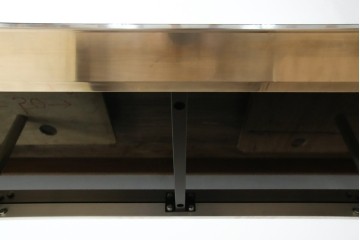 中古　Cassinaixc.(カッシーナイクスシー)　グラブ(GRAB)　透明感と輝きが際立つガラス天板付きのローテーブル　定価約38万円相当　(R-084749)　