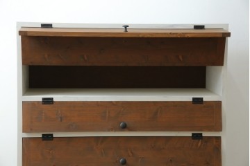 ラフジュ工房オリジナル　新規製作　爽やかなペイント仕上げのパタパタ扉収納棚　(R-084754)