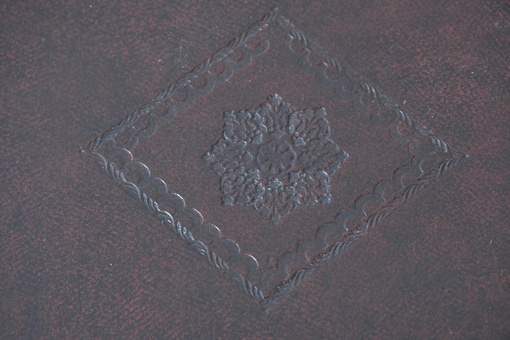 中古　美品　MAITLAND-SMITH(メートランドスミス)　洋書を積み重ねたような意匠が目を引くチェスト　定価約37万円　(R-084755)