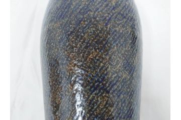 人間国宝　島岡達三　益子焼　高さ 約37cm　花瓶　重厚で美しい文様が魅力の塩釉象嵌縄文壷(壺、花入、花生、花器、裏印、共箱付)(R-084762)