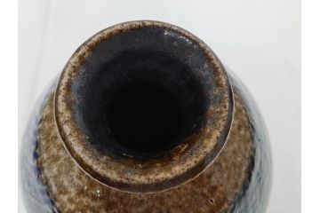 人間国宝　島岡達三　益子焼　高さ 約37cm　花瓶　重厚で美しい文様が魅力の塩釉象嵌縄文壷(壺、花入、花生、花器、裏印、共箱付)(R-084762)