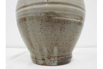 人間国宝　島岡達三　印毛目　赤絵　高さ 約36cm　格調高い雰囲気を醸し出す壷(壺、花瓶、花器、花入、花生、共箱付)(R-084763)