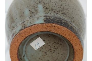 人間国宝　島岡達三　印毛目　赤絵　高さ 約36cm　格調高い雰囲気を醸し出す壷(壺、花瓶、花器、花入、花生、共箱付)(R-084763)