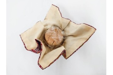 人間国宝　十三代　酒井田柿右衛門　錦　豪華賀茂鶴　金蒔絵　盃　菊鳥文　空瓶　花瓶　(R-084766)