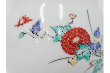 人間国宝　十三代　酒井田柿右衛門　錦　豪華賀茂鶴　金蒔絵　盃　菊鳥文　空瓶　花瓶　(R-084766)