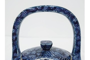 加藤利昌　京焼　青華　小梅花鳥共手　急須　湯呑　匠の美技を感じる番茶器揃　(R-084768)　