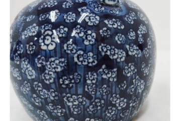 加藤利昌　京焼　青華　小梅花鳥共手　急須　湯呑　匠の美技を感じる番茶器揃　(R-084768)　