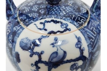 加藤利昌　京焼　青華　小梅花鳥共手　急須　湯呑　匠の美技を感じる番茶器揃　(R-084768)　