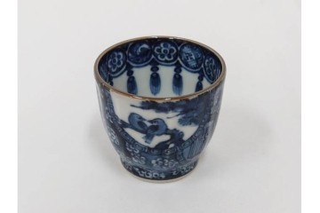 加藤利昌　京焼　青華小梅花鳥文　徳利一対　猪口5客　職人技が光る酒器揃　(R-084771)