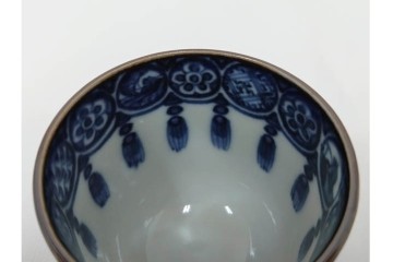 加藤利昌　京焼　青華小梅花鳥文　徳利一対　猪口5客　職人技が光る酒器揃　(R-084771)