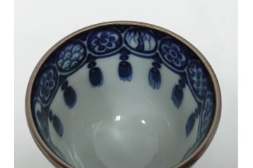 加藤利昌　京焼　青華小梅花鳥文　徳利一対　猪口5客　職人技が光る酒器揃　(R-084771)