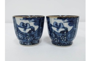 加藤利昌　京焼　青華小梅花鳥文　徳利一対　猪口5客　職人技が光る酒器揃　(R-084771)